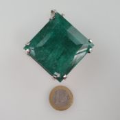 Großer schwerer Smaragdanhänger in Sterling-Silber-Fassung - quadratischer Smaragd im Treppenschlif