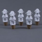 Fünf Flaschenverschlüsse mit Schweinmotiv - sogenannter Schnapsnasen, Weißporzellan, glasiert, unbe