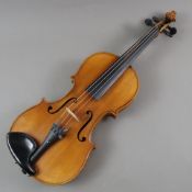 Geige / Violine - 3/4 Größe, auf dem gedruckten Faksimile-Etikett bezeichnet "Alphius Messina 1948"