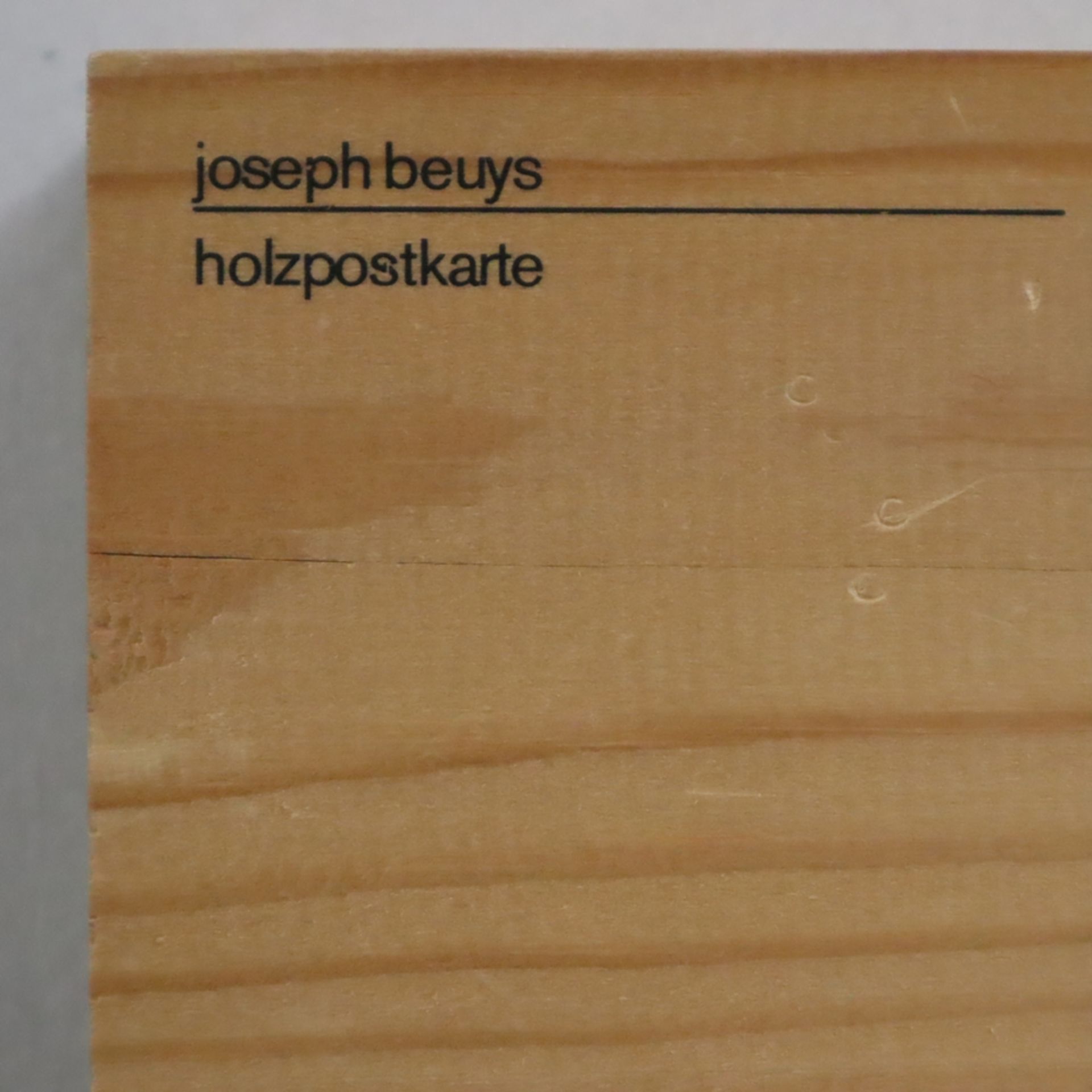 Beuys, Joseph (1921 Krefeld - 1986 Düsseldorf) - "Holzpostkarte", Siebdruck auf Fichtenholz, Multip - Bild 2 aus 4