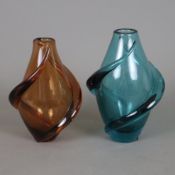Zwei Vasen - Tschechien, Entwurf: Miroslav Klinger, wohl Zelezny Brod Sklo (ZBS), dickwandiges Glas