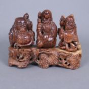 Holzschnitzerei mit drei Unsterblichen - China, feine vollrunde Schnitzarbeit mit drei vollrunden F