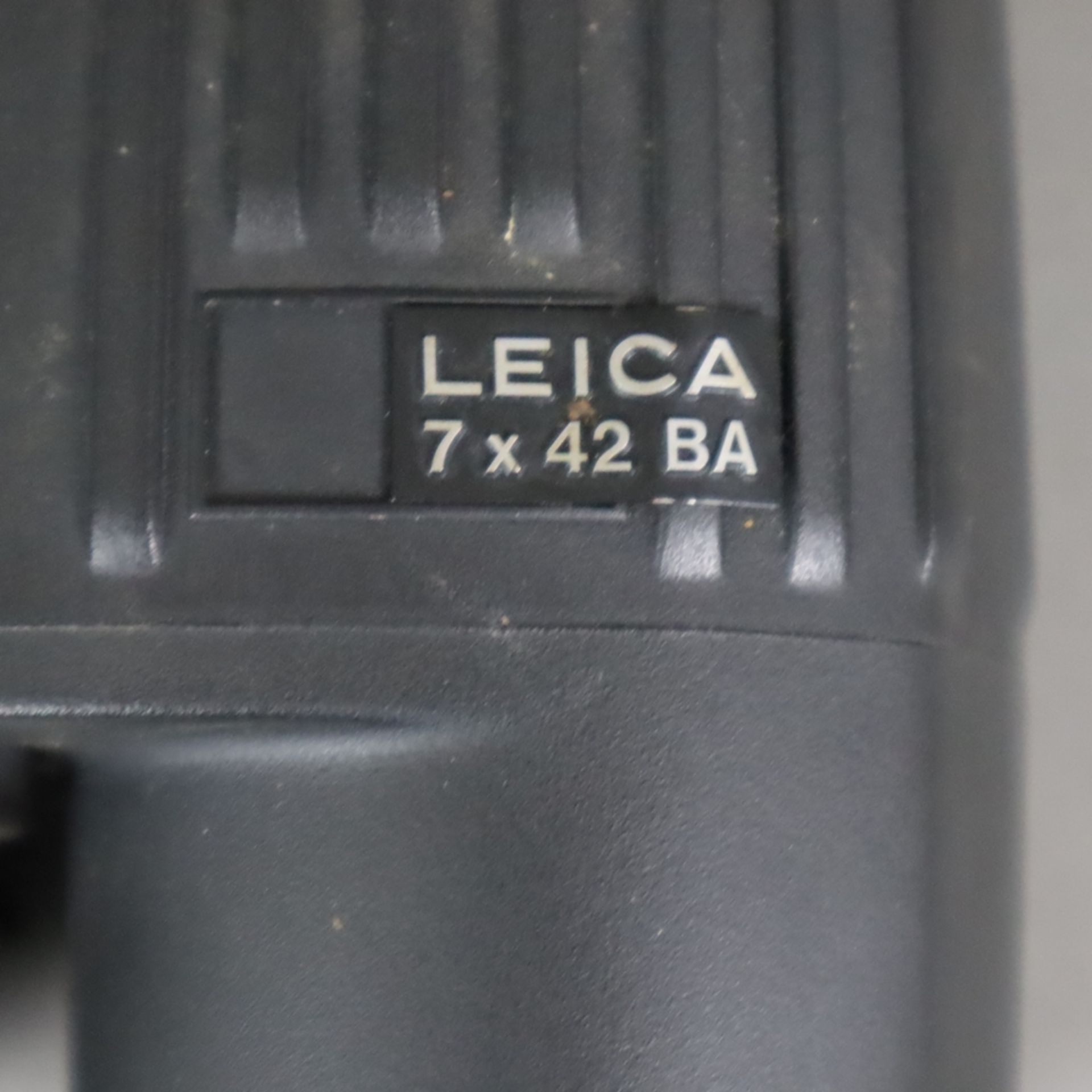 Leica Fernglas - 7x42 BA, Seriennummer 42144, guter Zustand, aus Raucherhaushalt - Bild 3 aus 6