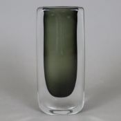 Sommerso-Vase - Orrefors, Schweden, Entwurf: Nils Landberg, dickwandiges Glas mit dunkelgrünem Unte