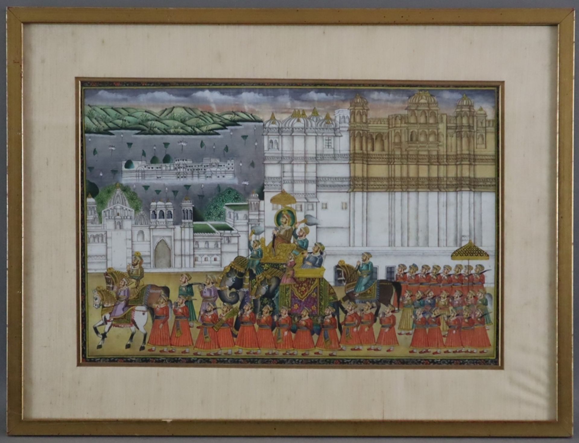 Indische Miniaturmalerei - Vielfigurige Prozession des Maharaja von Udaipur vor dem Gangaur Ghat, m - Image 2 of 9