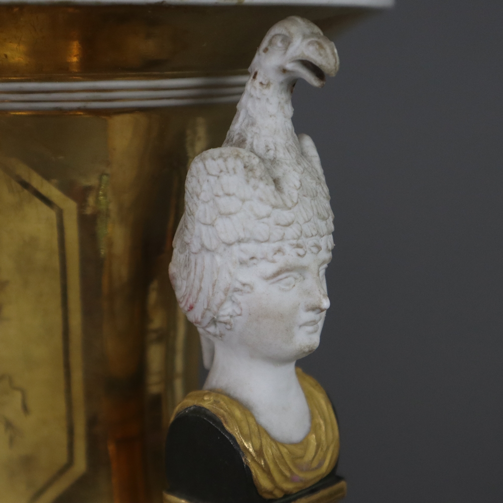 Ein Paar prunkvolle Empire-Vasen mit Jagdszenen - Frankreich, 1. H. 19. Jh., Porzellan, matt- und g - Image 5 of 24