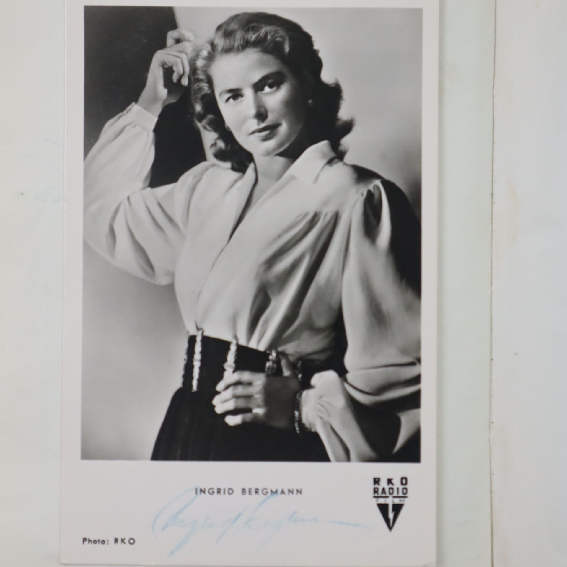 Zwei Autogramm-Alben aus dem Jahr 1953 - sorgfältig von der Frankfurterin Margarete Kautz zusammeng - Image 9 of 15