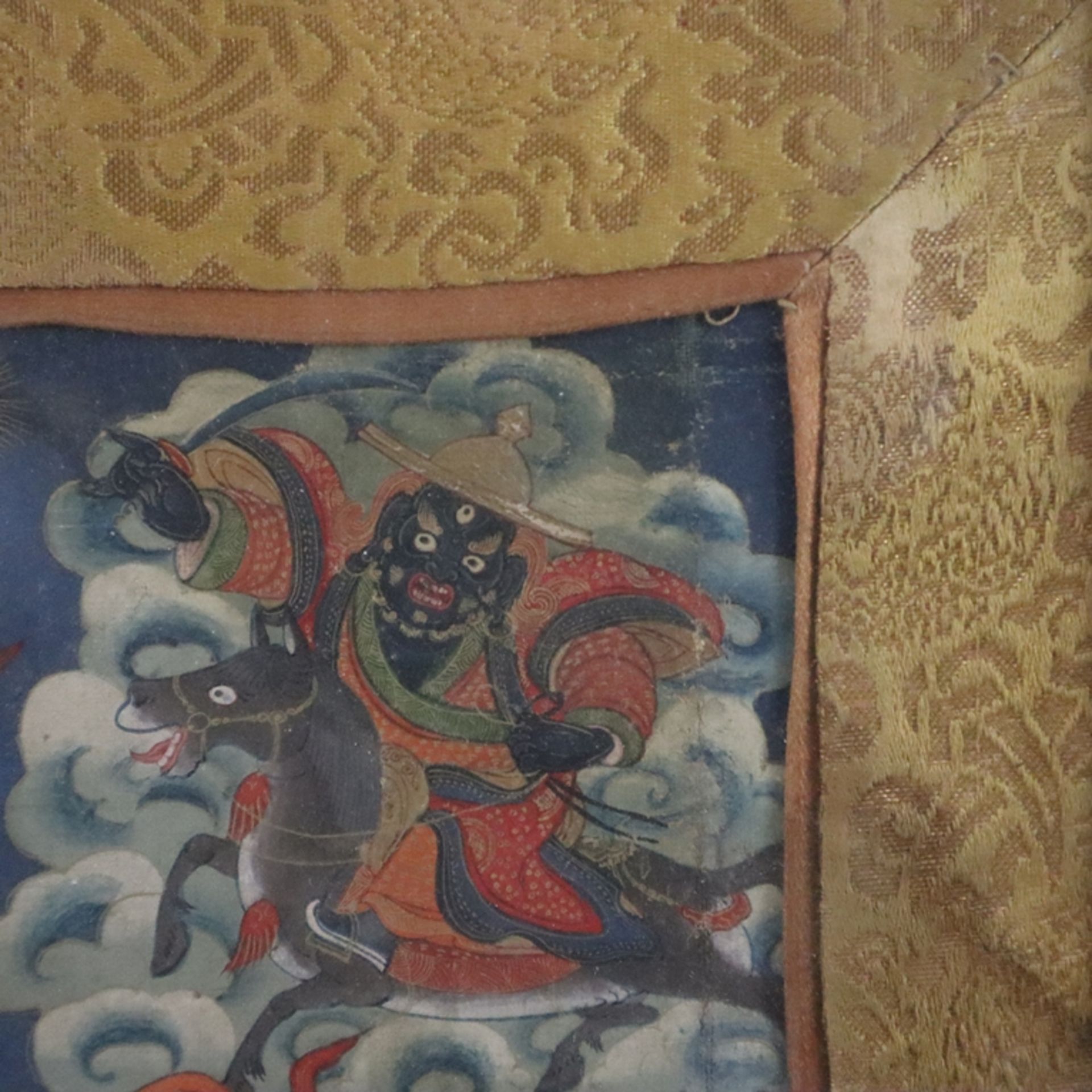 Thangka der Schutzgottheit Shingjachen (Tib. shing bya can) - Tibet 19.Jh., Nyingma und Gelug Tradi - Image 11 of 11