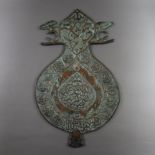 Safavidische Prozessionsstandarte "Alam" - Persien, 18. Jh. Eisen, Bronze, mit grüner Patina, Maße: