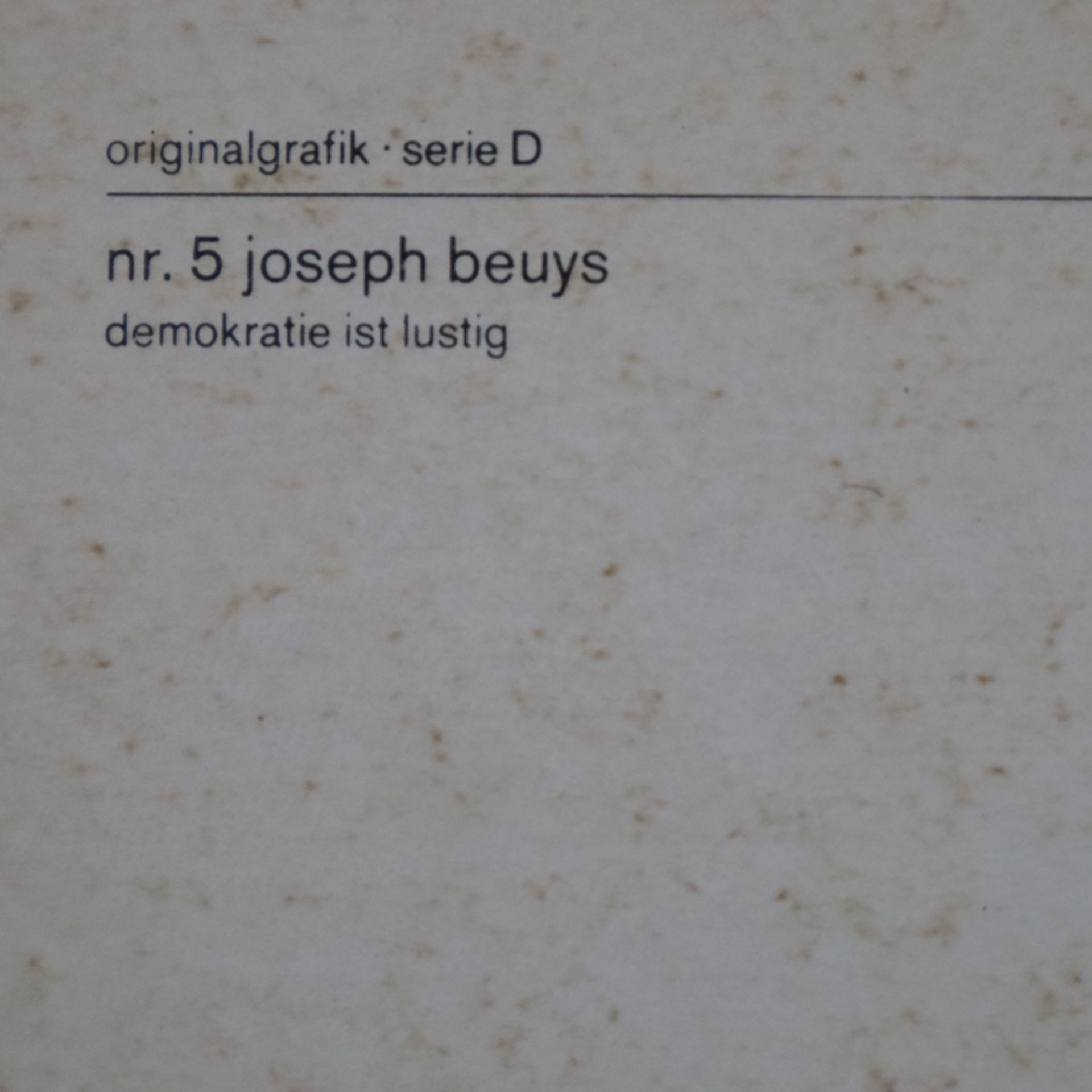 Beuys, Joseph (1921 Krefeld-1986 Düsseldorf) - Pappschachtel mit ca. 30 Postkarten, davon zwei gest - Bild 10 aus 11