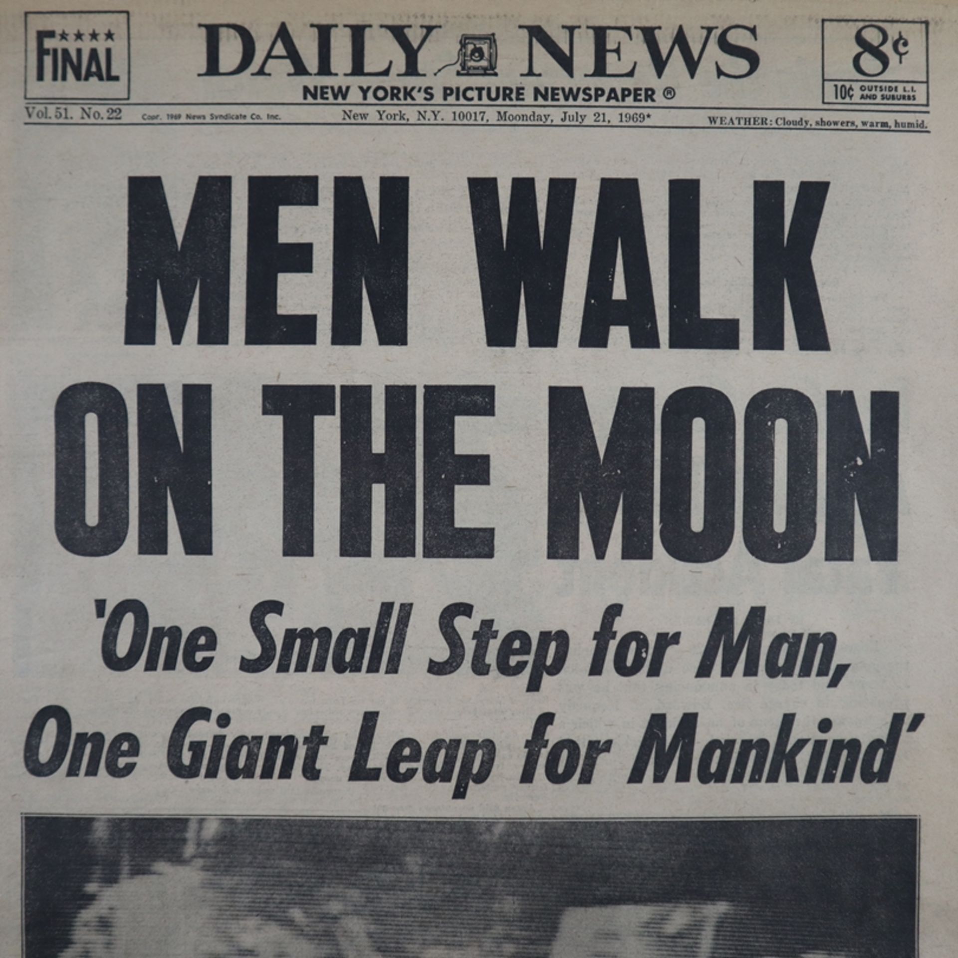 Original-Zeitung DAILY NEWS - N.Y. July 21, 1969 (21.Juli 1969), mit Bericht zur Apollo 11-Mondland - Bild 3 aus 16