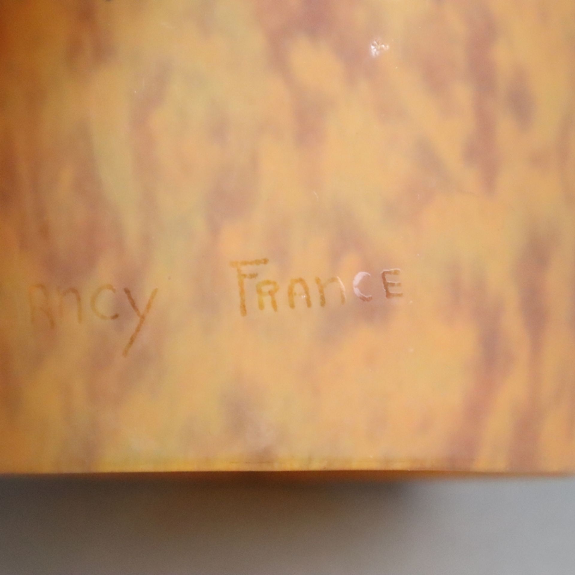 Vier Glasschirme - Frankreich, Daum / Nancy, leicht ausgestellte Form orange / braun gefleckt mit P - Bild 7 aus 7