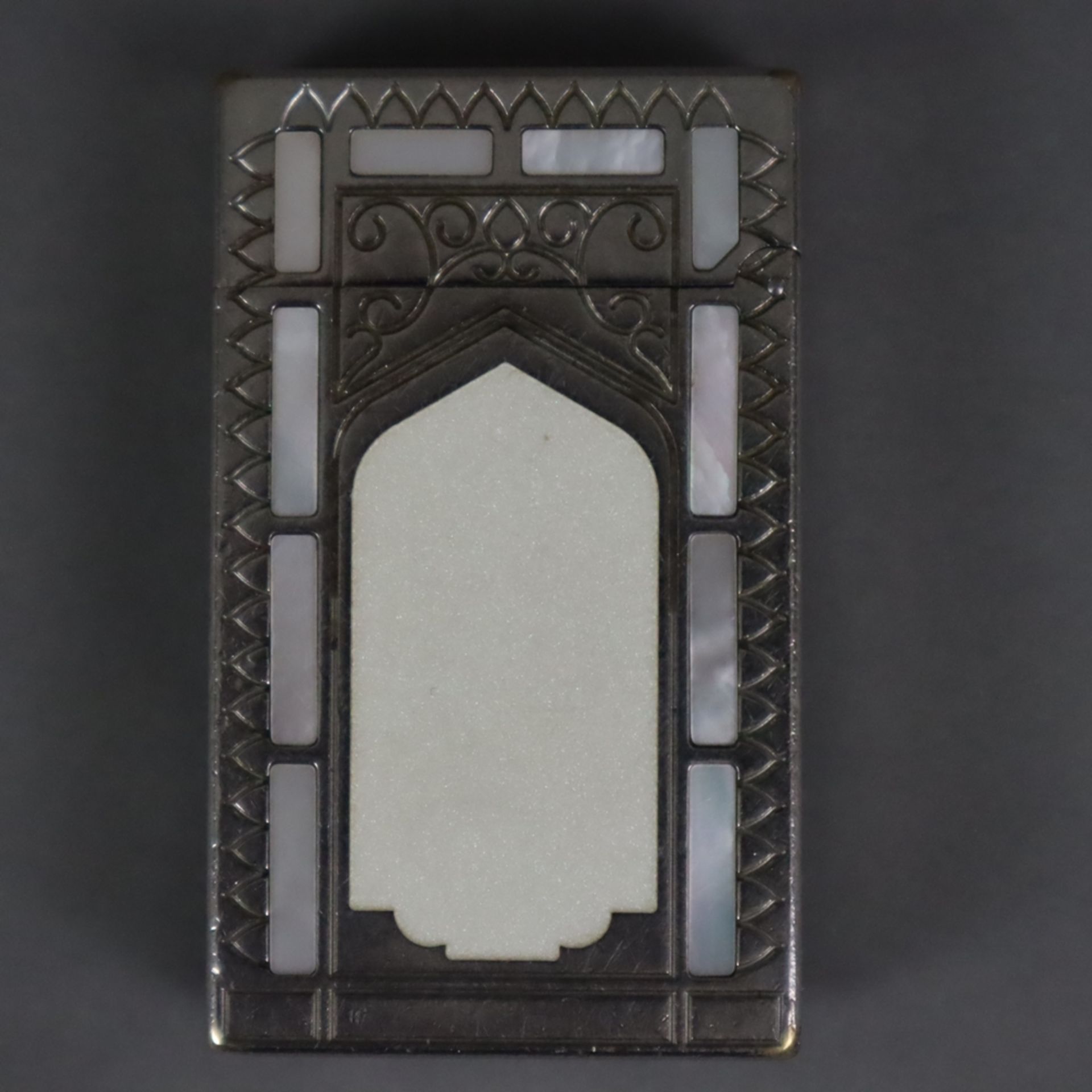 Feuerzeug "Taj Mahal" - S. T. Dupont Paris, 2002, fein guillochiertes platiniertes Gehäuse mit Perl - Bild 2 aus 7