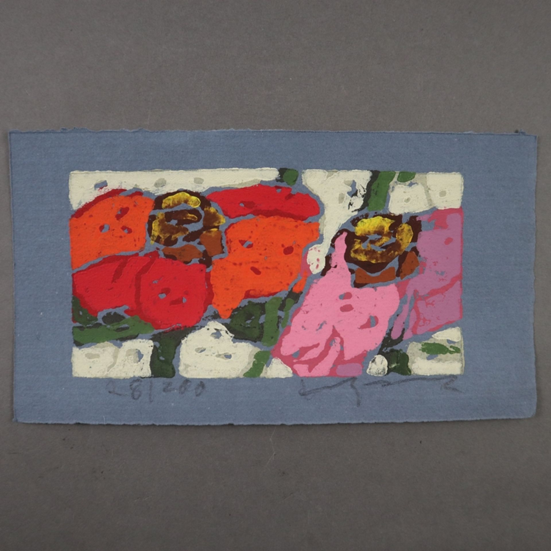 Fußmann, Klaus (*1938 Velbert) - Drei Blumenkompositionen, Farblinolschnitte auf blauem bzw. grünem - Image 2 of 8