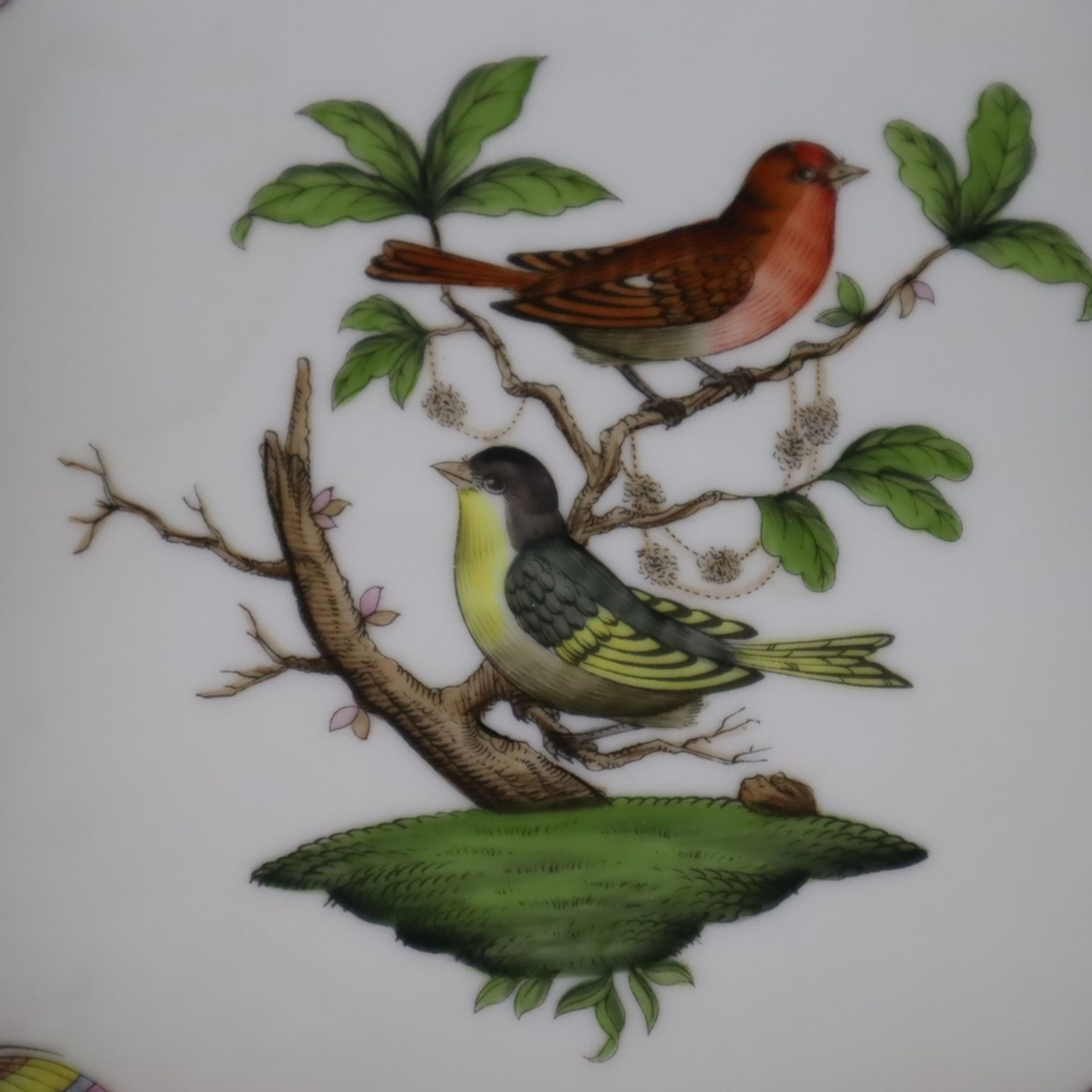 Gebäckschale- Herend, Ungarn, Porzellan, Dekor "Rothschild", polychrome Malerei mit Vogel-und Insek - Image 2 of 9