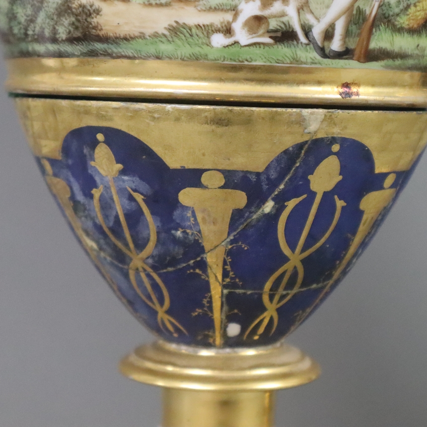 Ein Paar prunkvolle Empire-Vasen mit Jagdszenen - Frankreich, 1. H. 19. Jh., Porzellan, matt- und g - Image 24 of 24