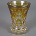 Ranftbecher - Böhmen, 19.Jh., farbloses Glas, mit Schnitt- und Schliffdekor, gelb lasiert, Goldstaf
