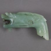 Jade-Stockgriff - seladongrüne Jade, geschnitzt als Drachenkopf, fein poliert, ca. 5 x 9 cm, ca. 16
