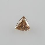 Loser Diamant im Trillantschliff - Gewicht 1,74 ct., Naturfarbe: Champagner, Reinheit behandelt, Sc