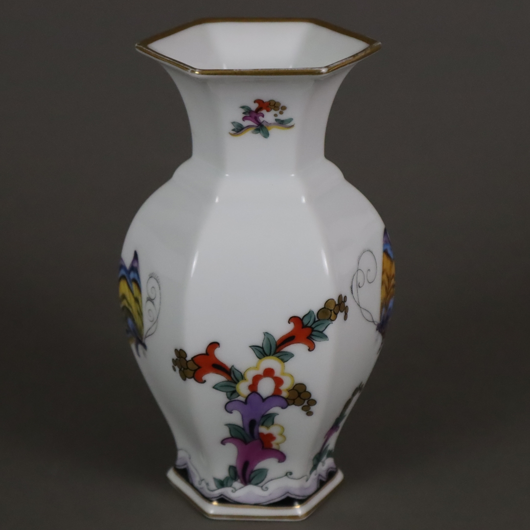 Art-déco-Vase "Butterfly" - Rosenthal, Porzellan, mit Schriftzug Bavaria und Buchstaben „E“, um 192