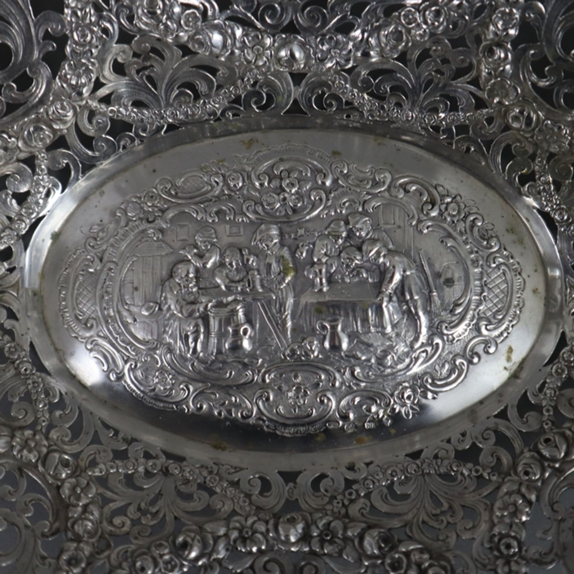 Üppig dekorierte Korbschale - deutsch, Silber 800/000, gestempelt, oval, geschweifte filigran durch - Bild 2 aus 10