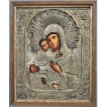 Ikone der Gottesmutter von Wladimir (Wladimirskaja) - Russland, Tempera auf Holz, Metalloklad reich