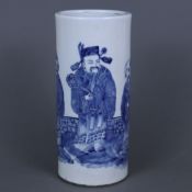 Hutstand - China, Porzellan, zylindrische Wandung, umlaufend Bemalung in Unterglasurblau mit großfo