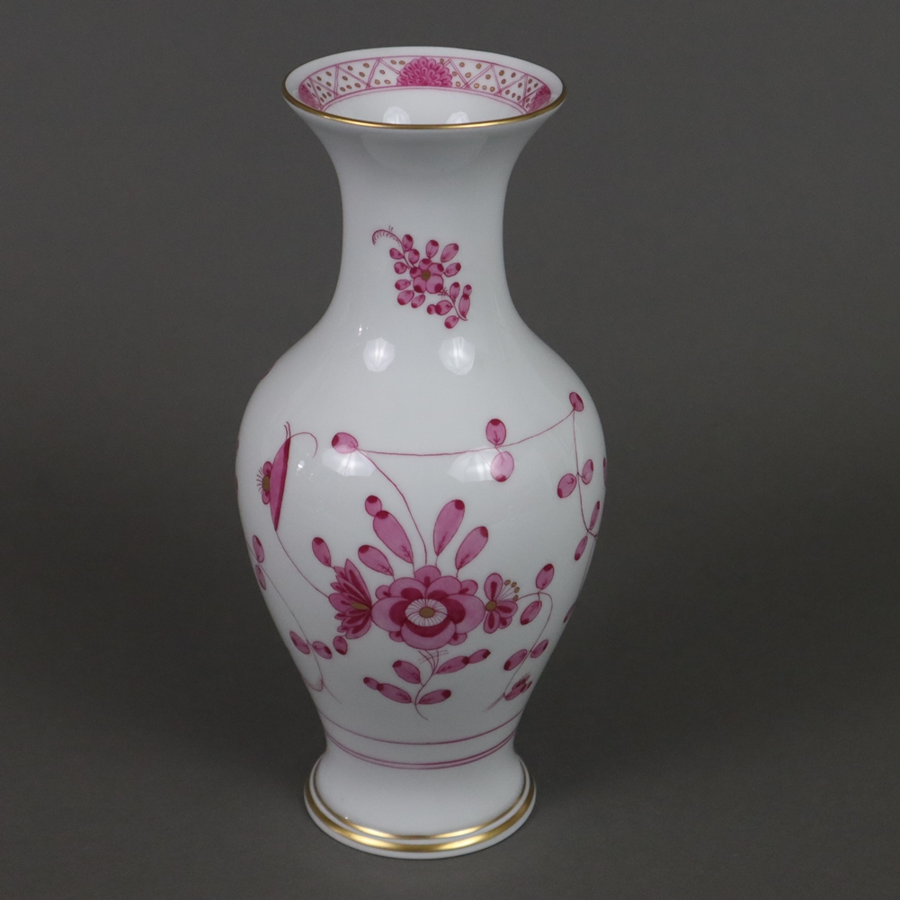 Vase - Meissen, 20. Jh., Indische Malerei in Purpur, Goldakzente, Porzellan, Form "Neuer Ausschnitt