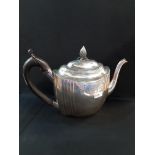 IRISH PROVINCIAL SILVER TEAPOT WITH PINEAPPLE FINNIAL - CORK 509 GRAMS