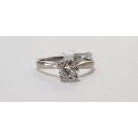 PLATINUM & DIAMOND SOLIATIRE RING WITH 0.75 CARAT DIAMOND - COLOUR I, CLARITY SI/2