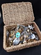 SMALL BOX OF JEWELLERY