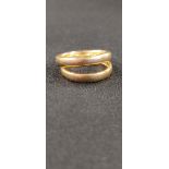 2 18 CARAT GOLD WEDDING BANDS TOTAL 11GMS