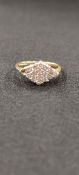 18 CARAT GOLD DRESS CLUSTER RING 1 STONE MISSING