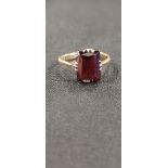 9 CARAT GOLD DRESS RING