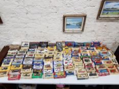LARGE TABLE LOT OF MODEL CARS