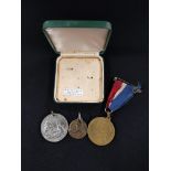 SMALL QUANTITY OF MEDALS ETC