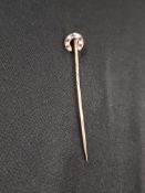C1900 18 CARAT GOLD PEARL AND LAPIS TIE/HAT PIN