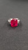 BEAUTIFUL 14K WHITE GOLD RUBY RING SET WITH DIAMOND (ANTIQUE) SHOULDERS (RUBY 6 CARATS)