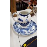 3 ITEMS OF BLUE AND WHITE WARE