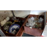 2 BOX LOTS TO CONTAIN GLASSWARE AND COLLECTORS PLATES ETC