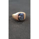 GENTS 9 CARAT GOLD SIGNET RING