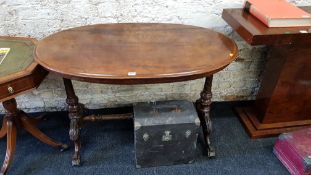 VICTORIAN BARE WALNUT OCCASIONAL TABLE