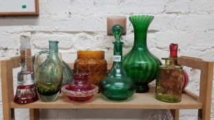 COLLECTION OF VINTAGE COLOURED GLASS