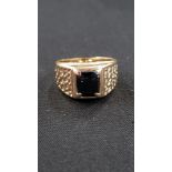 GENTS 14 CARAT GOLD AND SAPPHIRE RING