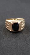 GENTS 14 CARAT GOLD AND SAPPHIRE RING