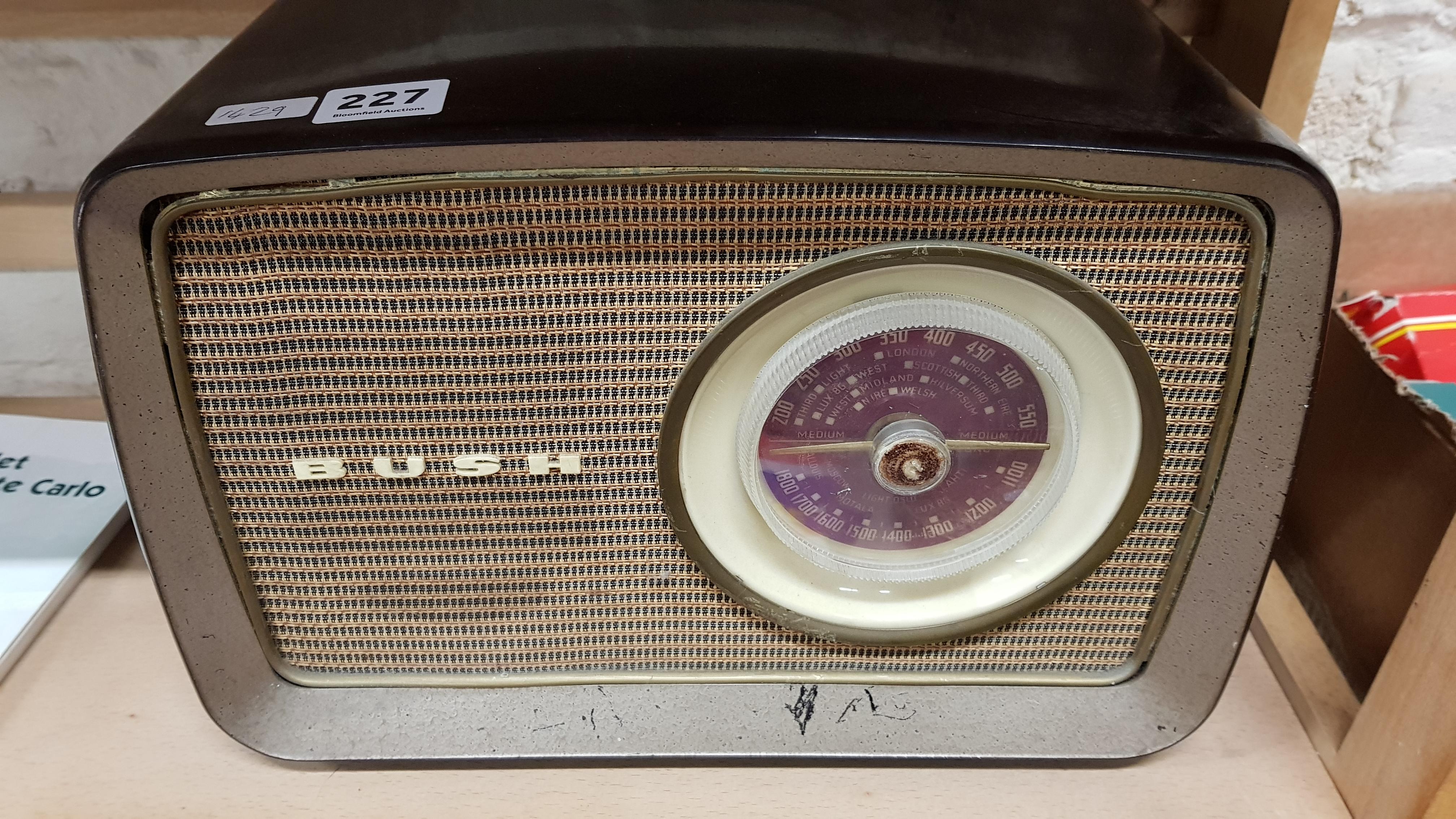 VINTAGE BUSH RADIO (SOLD AS SEEN)