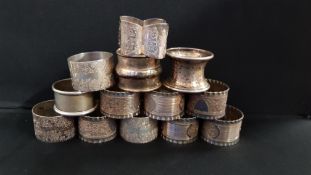 LARGE BAG OF NAPKIN RINGS, SOME SILVER