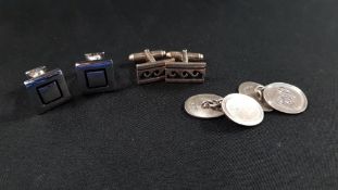3 PAIRS OF CUFFLINKS ( 2 PAIRS ARE SILVER)