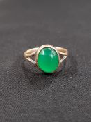 9 CARAT GOLD JADE RING