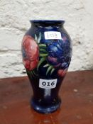 WILLIAM MOORCROFT VASE, SIGNED, 18CMS